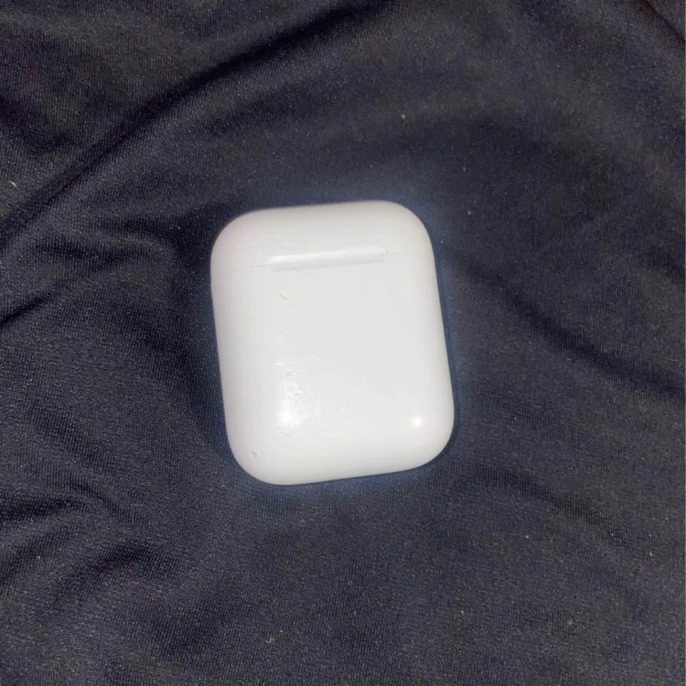 AIRPODS 2nd GENERATION
